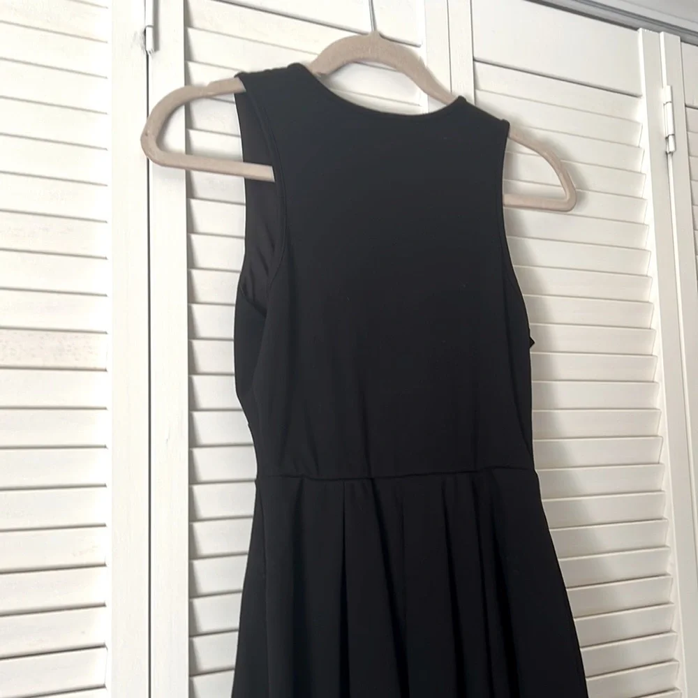 CUTE BLACK DRESS - Picture 5 of 5